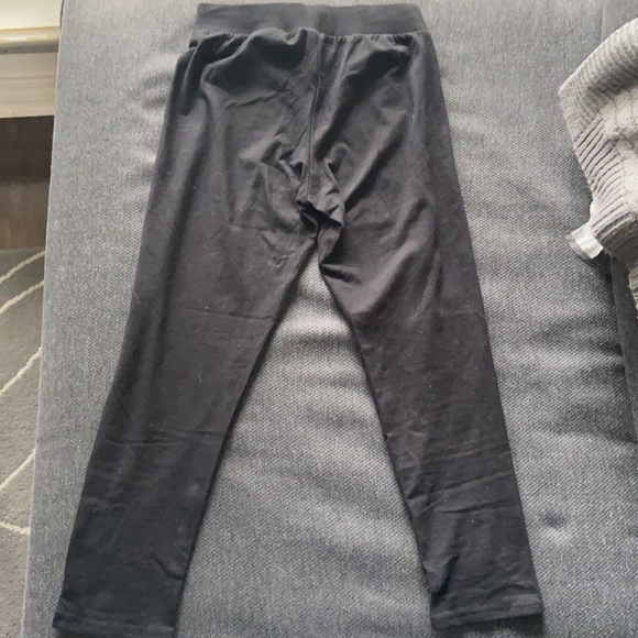 Black Cropped Leggings - Picture 2 of 3